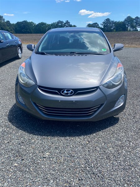2013 Hyundai ELANTRA Limited  