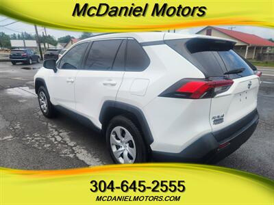2019 Toyota RAV4 LE - Photo 3 - Ronceverte, WV 24970