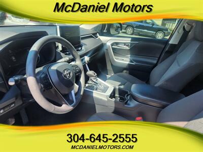 2023 Toyota RAV4 XLE   - Photo 12 - Ronceverte, WV 24970
