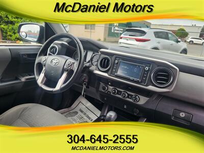 2016 Toyota Tacoma SR5 V6   - Photo 10 - Ronceverte, WV 24970