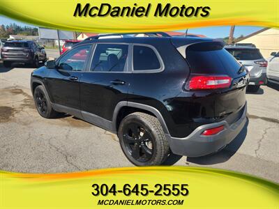 2017 Jeep Cherokee Limited   - Photo 3 - Ronceverte, WV 24970