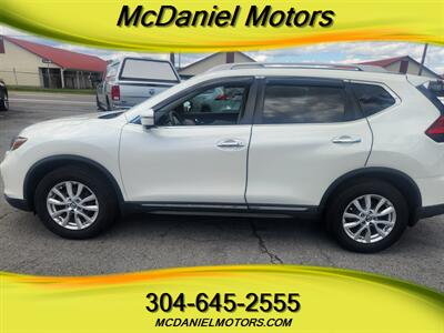 2017 Nissan Rogue SV   - Photo 2 - Ronceverte, WV 24970
