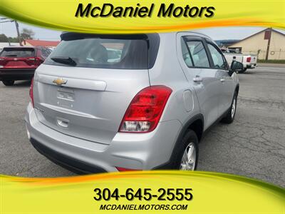 2017 Chevrolet Trax LS - Photo 5 - Ronceverte, WV 24970