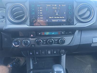 2016 Toyota Tacoma TRD Sport   - Photo 10 - Ronceverte, WV 24970
