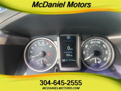 2017 Toyota Tacoma Limited   - Photo 11 - Ronceverte, WV 24970