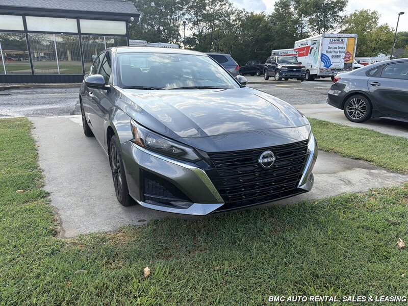 2025 Nissan Altima 2.5 SV   - Photo 1 - Newport, KY 41071