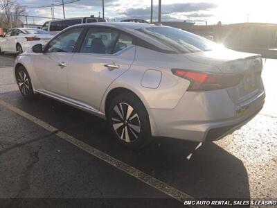 2022 Nissan Altima 2.5 SV   - Photo 7 - Newport, KY 41071