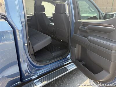 2024 Chevrolet Silverado 1500 LT   - Photo 10 - Newport, KY 41071