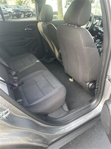 2025 Chevrolet Trax LS   - Photo 12 - Newport, KY 41071