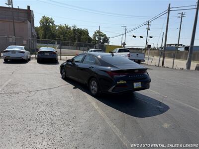 2025 Hyundai ELANTRA SE - Photo 4 - Newport, KY 41071