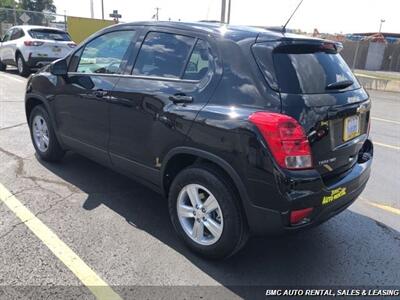 2022 Chevrolet Trax LS   - Photo 7 - Newport, KY 41071