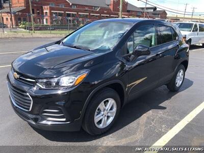 2022 Chevrolet Trax LS   - Photo 1 - Newport, KY 41071