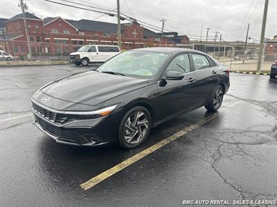 2024 Hyundai Elantra SEL   - Photo 1 - Newport, KY 41071