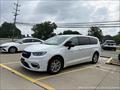 2026 Chrysler Pacifica Select - Thumbnail 4