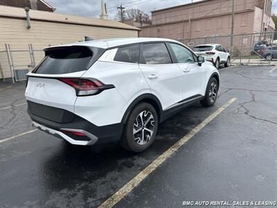 2023 Kia Sportage EX   - Photo 2 - Newport, KY 41071