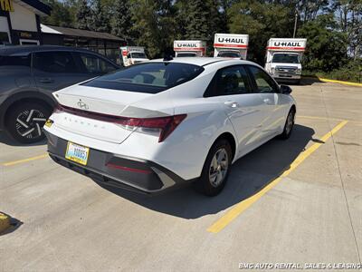 2025 Hyundai ELANTRA SE - Photo 2 - Newport, KY 41071