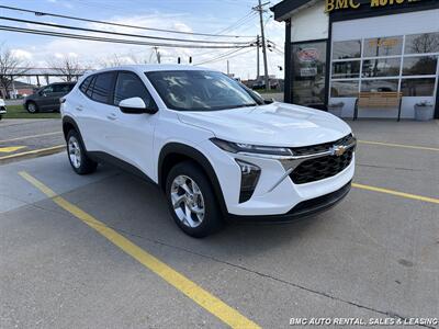 2024 Chevrolet Trax LS   - Photo 1 - Newport, KY 41071