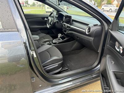 2024 Kia Forte GT-Line   - Photo 8 - Newport, KY 41071