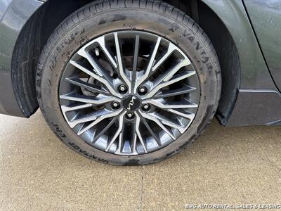 2024 Kia Forte GT-Line   - Photo 10 - Newport, KY 41071