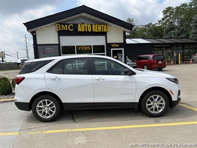 2024 Chevrolet Equinox LS   - Photo 4 - Newport, KY 41071