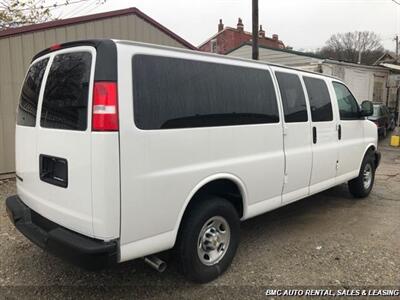 2023 Chevrolet Express LS 3500   - Photo 5 - Newport, KY 41071