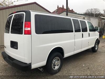 2023 Chevrolet Express LS 3500   - Photo 6 - Newport, KY 41071