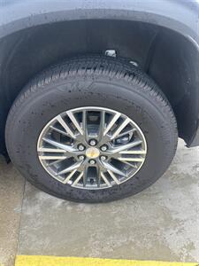 2024 Chevrolet Traverse LS   - Photo 11 - Newport, KY 41071
