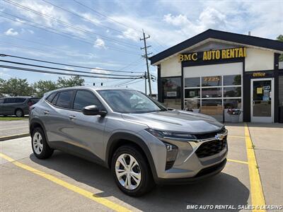 2025 Chevrolet Trax LS   - Photo 3 - Newport, KY 41071