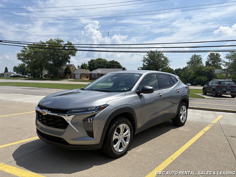 2025 Chevrolet Trax LS   - Photo 1 - Newport, KY 41071