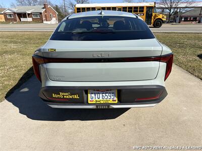 2025 Kia K4 LXS   - Photo 4 - Newport, KY 41071