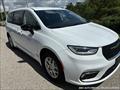 2024 Chrysler Pacifica Touring L - Thumbnail 8