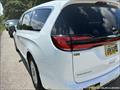 2024 Chrysler Pacifica Touring L - Thumbnail 9