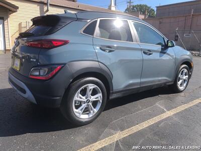 2022 Hyundai Kona SEL   - Photo 3 - Newport, KY 41071