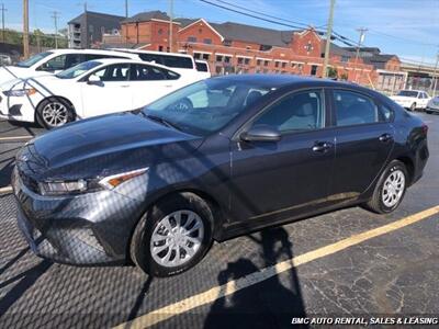 2023 Kia Forte   - Photo 2 - Newport, KY 41071