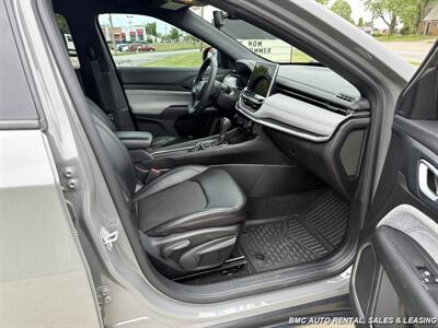 2023 Jeep Compass LATITUDE   - Photo 10 - Newport, KY 41071