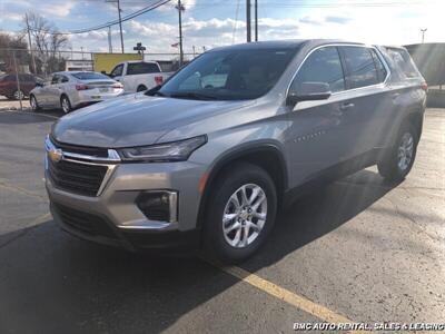 2024 Chevrolet Traverse Limited   - Photo 2 - Newport, KY 41071