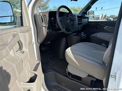 2024 Chevrolet Express LT 3500   - Photo 5 - Newport, KY 41071