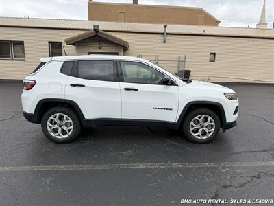 2025 Jeep Compass Sport   - Photo 5 - Newport, KY 41071
