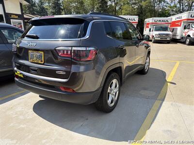 2023 Jeep Compass Latitude   - Photo 2 - Newport, KY 41071