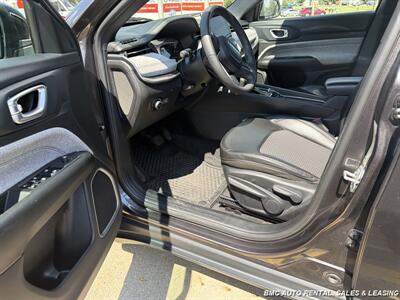 2023 Jeep Compass Latitude   - Photo 4 - Newport, KY 41071