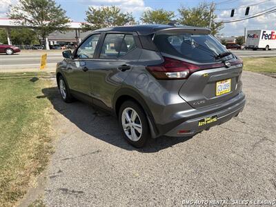 2024 Nissan Kicks S   - Photo 2 - Newport, KY 41071