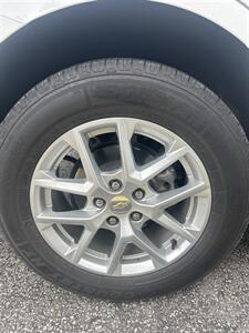 2023 Chevrolet Equinox LS   - Photo 10 - Newport, KY 41071