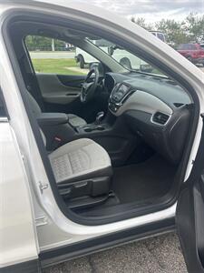2023 Chevrolet Equinox LS   - Photo 9 - Newport, KY 41071