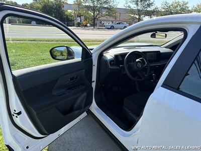 2025 Nissan Kicks S   - Photo 9 - Newport, KY 41071