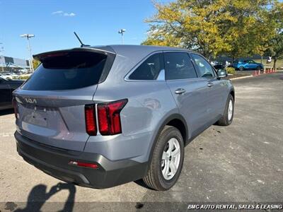 2023 Kia Sorento LX   - Photo 3 - Newport, KY 41071