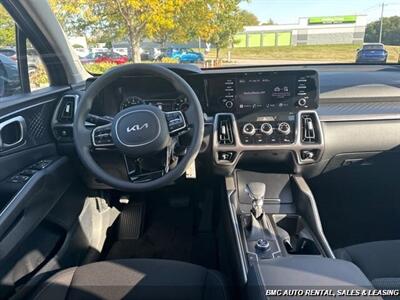 2023 Kia Sorento LX   - Photo 12 - Newport, KY 41071