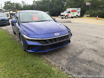 2024 Hyundai Elantra - Photo 1 - Newport, KY 41071