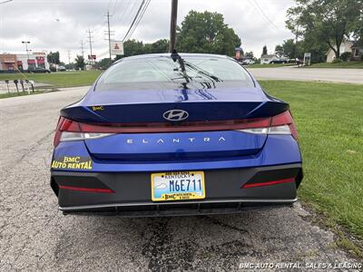 2024 Hyundai Elantra - Photo 4 - Newport, KY 41071