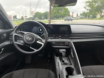 2024 Hyundai Elantra - Photo 6 - Newport, KY 41071