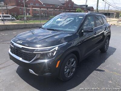 2024 Kia Seltos   - Photo 2 - Newport, KY 41071